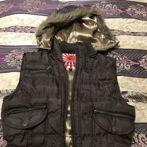 ✨Brown Puffy Vest w/ Fur Hoodie✨